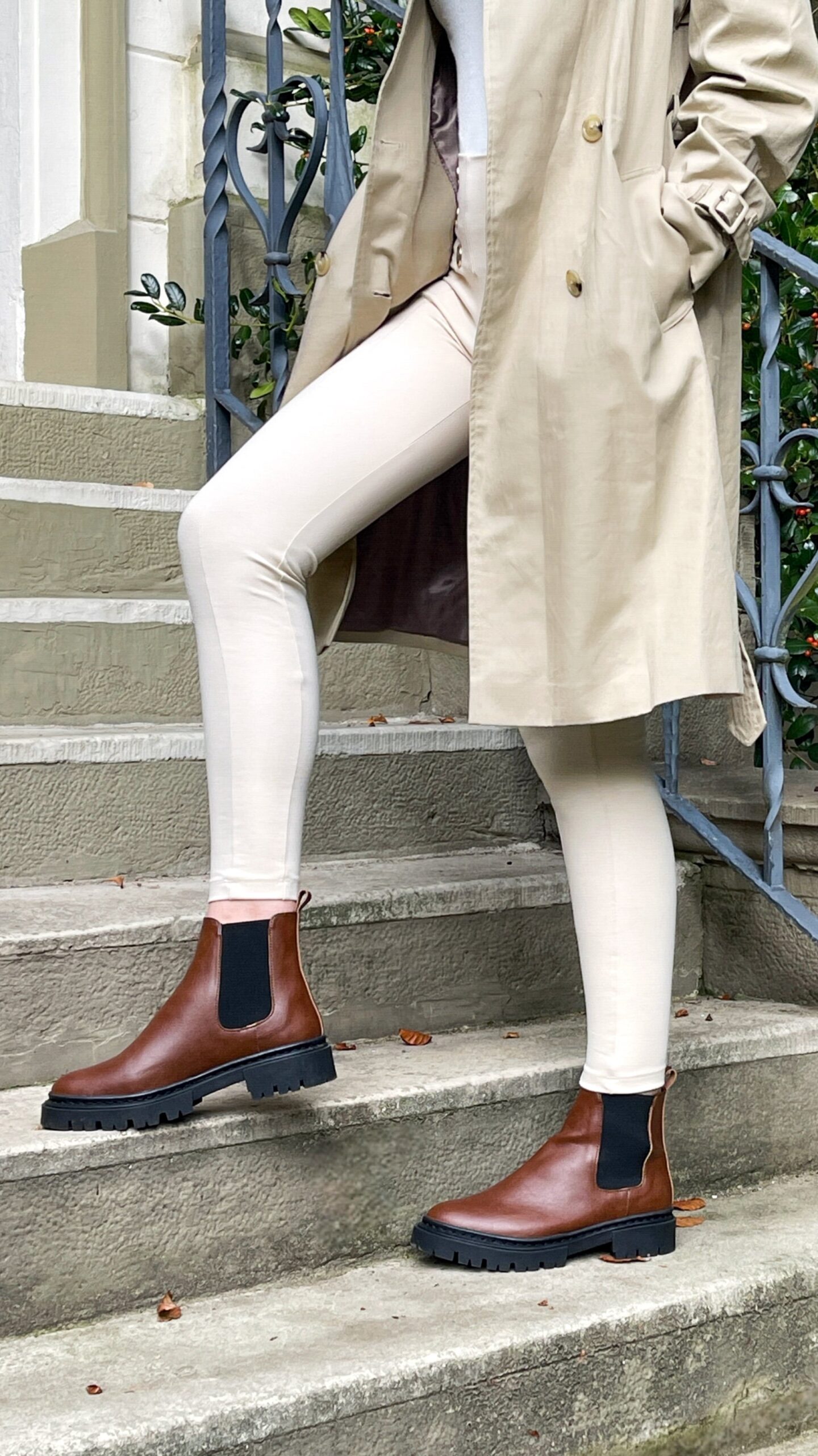 Bottine chelsea vegan Molly marron — vue portée style quotidien