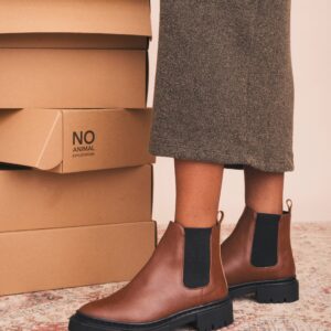 AW25_Molly_Brown_Mid_Ela.jpg chelsea boot vegan